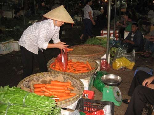 Rước bệnh vì... rau bẩn (07/03/2013)
